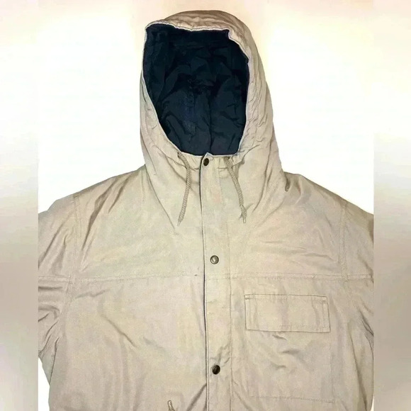 London Fog Men’s  Outdoors Tan Quilted Heavy Winter Jacket w/ Hood Size 44R - Picture 2 of 8